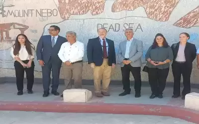 بالصور.. السفير الأمريكي في مادبا