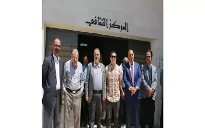 عرض تحديات مدينة الزرقاء أمام وفد