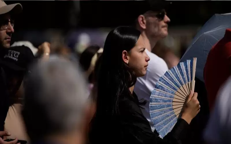 فرنسا وإسبانيا على موعد مع موجة