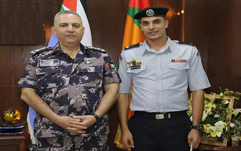 تكريم شرطي أردني أنقذ طفلا من