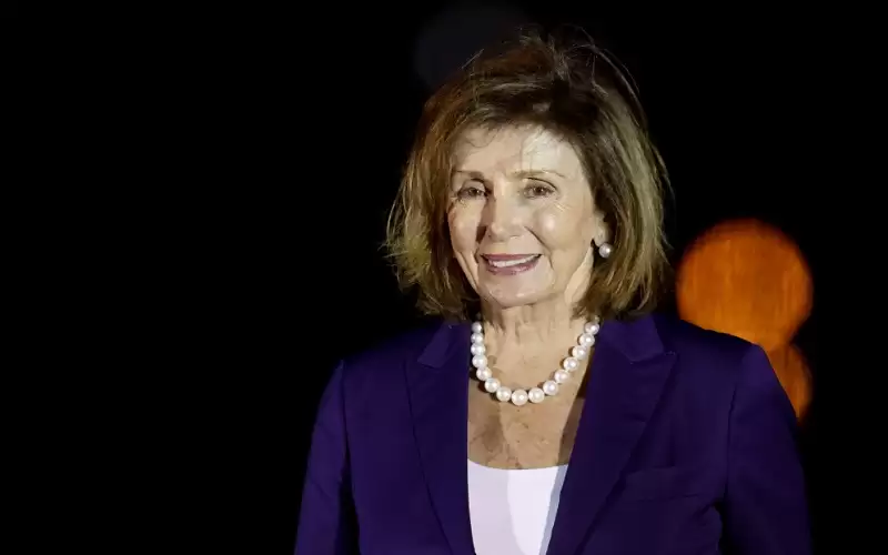 نانسي بيلوسي تصل إلى اليابان المحطة