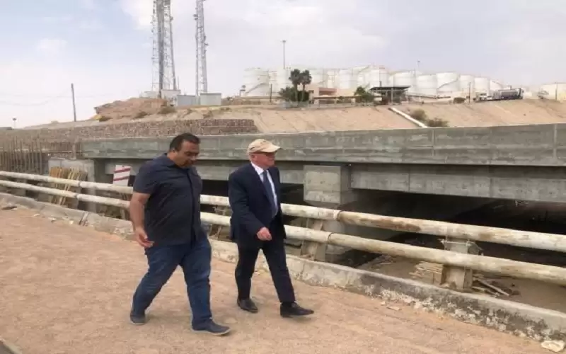 الكسبي يؤكد ضرورة انهاء اعمال جسر