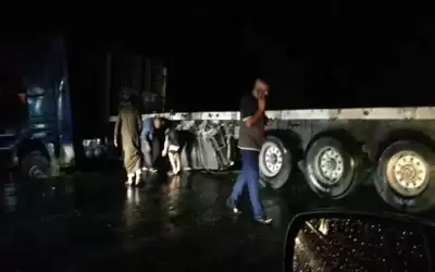 إغلاق مسرب من طريق القويرة باتجاه
