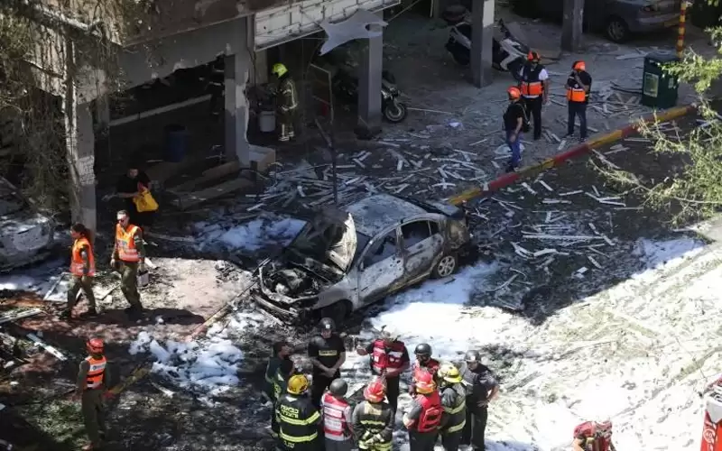 اصابة مستوطنة بصواريخ المقاومة