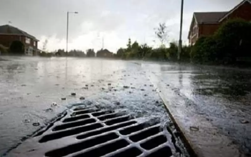 الكسبي يعمم ببدء تنظيف العبارات والمناهل