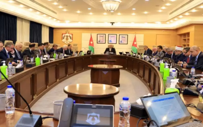 الحكومة تقر نظاما معدلا لنظام الخدمة