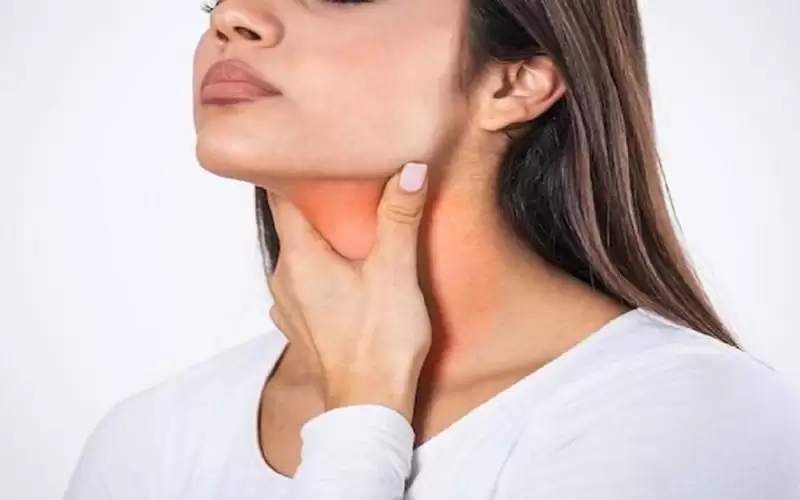 أعراض فرط نشاط الغدة الدرقية والأسباب