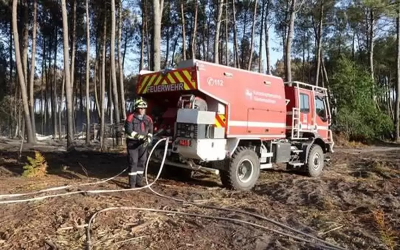 فرنسا.. فرق الإطفاء تعلن السيطرة على