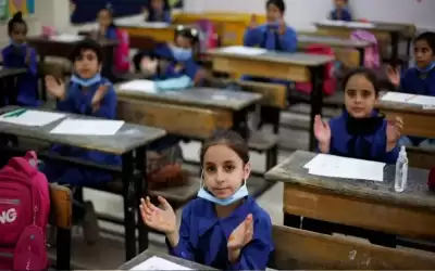 التربية: المدارس لن تقبل طلابا فوق