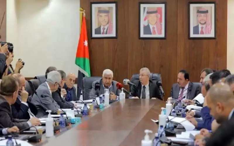 الصحة النيابية تواصل مناقشة مشروع قانون