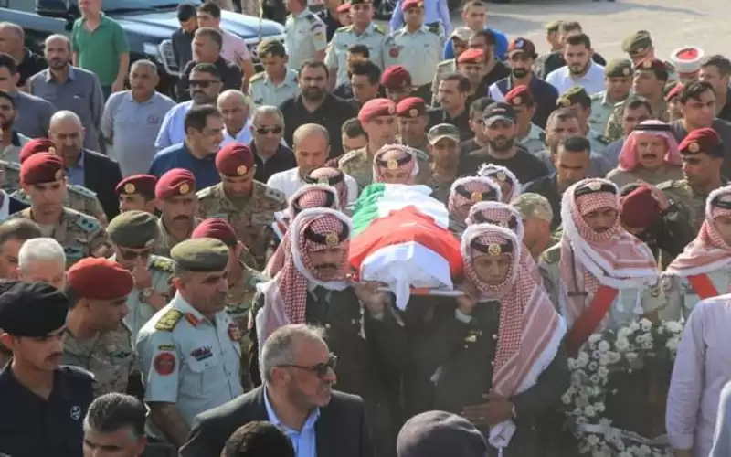 تشييع جثمان الشهيد الملازم1 حذيفة آل