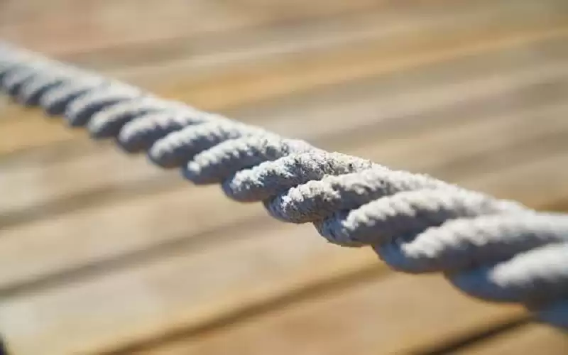 وفاة طفل اختنق بحبل في مادبا