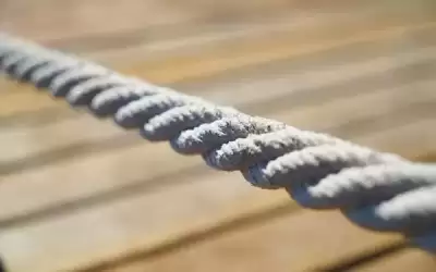 وفاة طفل اختنق بحبل في مادبا