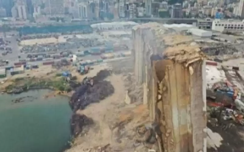 خطر صحي يهدد العاملين في مرفأ