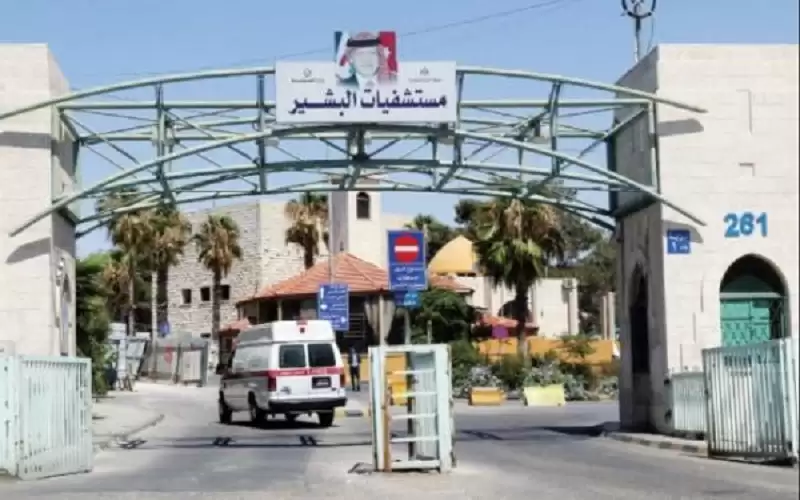 زوج يقتل زوجته طعنا داخل مستشفى