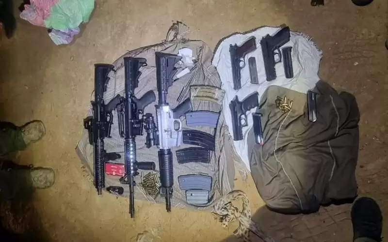 الاحتلال يزعم إحباط تهريب أسلحة قرب