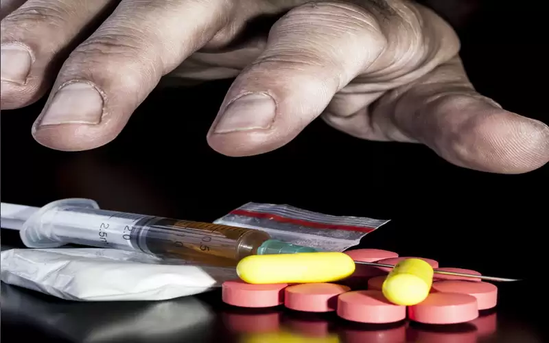 الأردن.. أطباء يصفون أدوية إدمان تحت