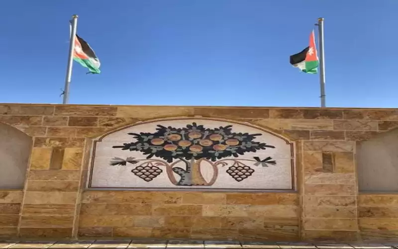 لوحات فسيفساء كبيرة بمدينة الأمير هاشم