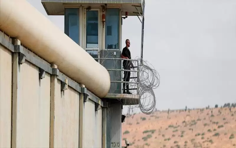 توتر شديد بأقسام الأسرى الفلسطينيين في