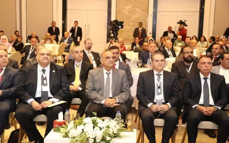 الخصاونة يفتتح مؤتمر تجربة الأردن في