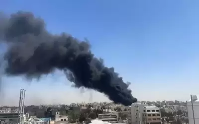 حريق كبير بمبنى مهجور في المقابلين