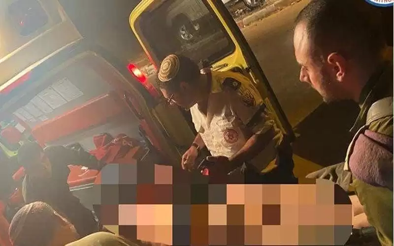 إصابة مستوطنين بجروح خطيرة بعد اقتحامهما