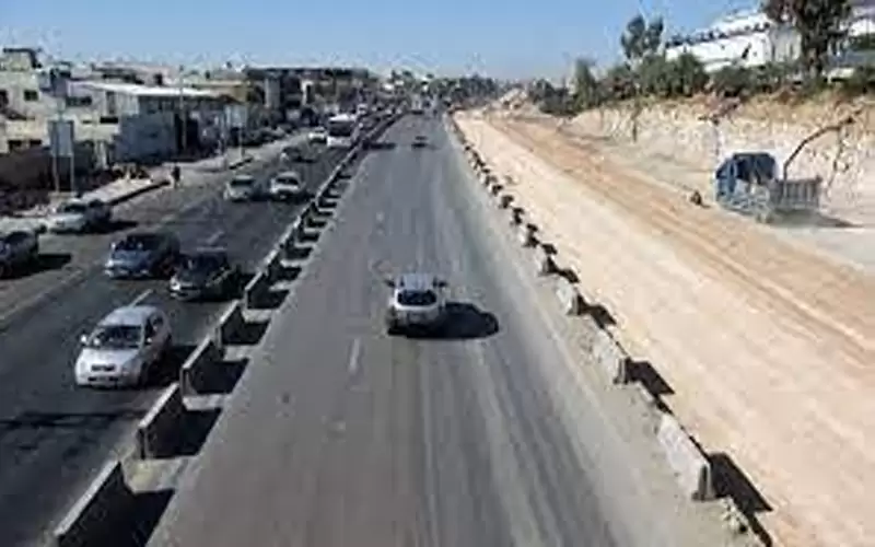 توقف العمل بمشروع الباص السريع بالزرقاء