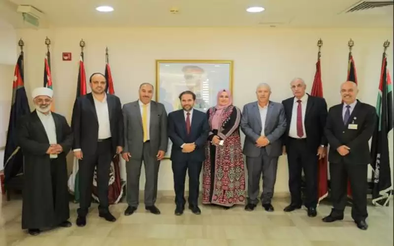 الأمير مرعد يلتقي رئيس وأعضاء اللجنة