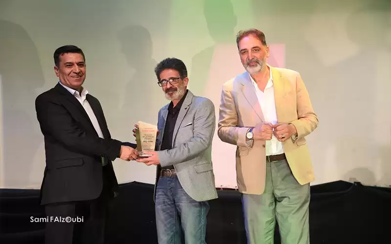 رواية ماتت رجلا للشاعر الروائي محمد