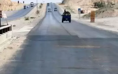 البدء بإعادة تأهيل طبقات الرصف لطريق