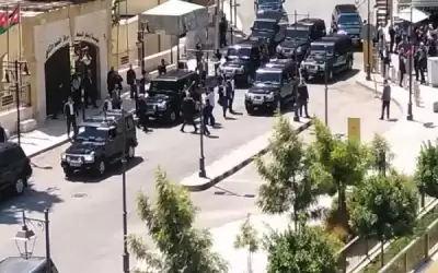 الملك يزور مؤسسة إعمار السلط ويتفقد