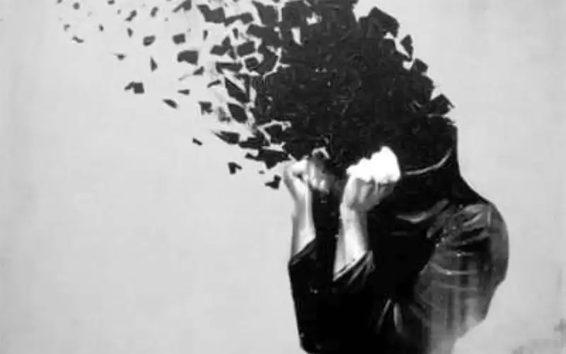 طرق التخلص من كثرة التفكير.. تعرف