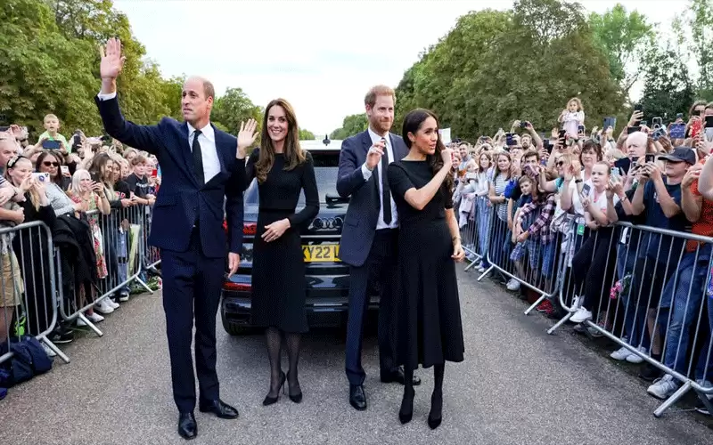 هدنة مفاجئة بين الأميرين وليام وهاري