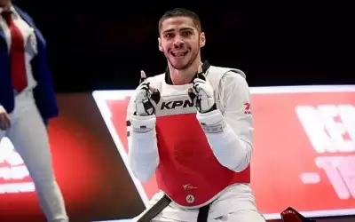 لاعب منتخب عمان الأهلية للتايكواندو يتوج