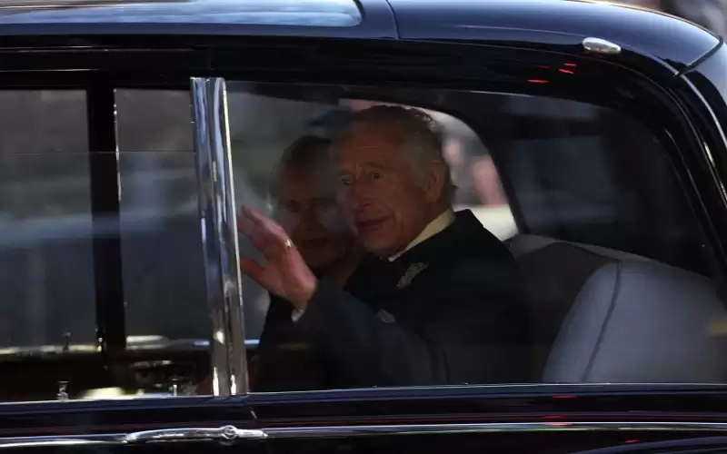 تشارلز الثالث يزور إيرلندا الشمالية في