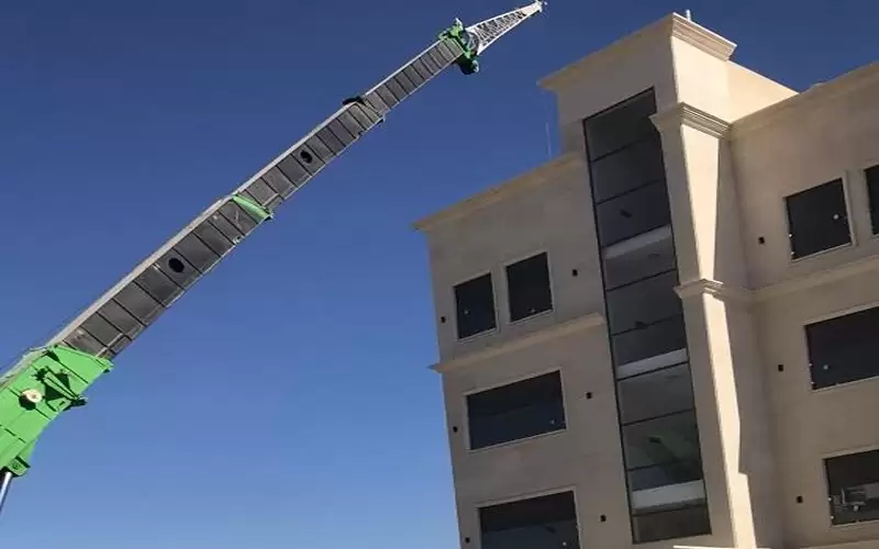 آليات ثقيلة تدخل موقع عمارة اللويبدة