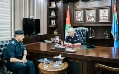 الملك يزور مديرية الأمن العام ويثني