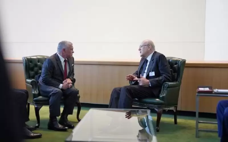 الملك يبحث تكثيف الجهود لمساعدة لبنان