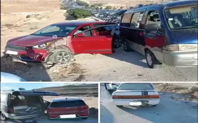 تصادم 3 مركبات بشارع الأردن