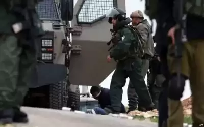 الاحتلال يعتقل 14 فلسطينيا بالضفة الغربية