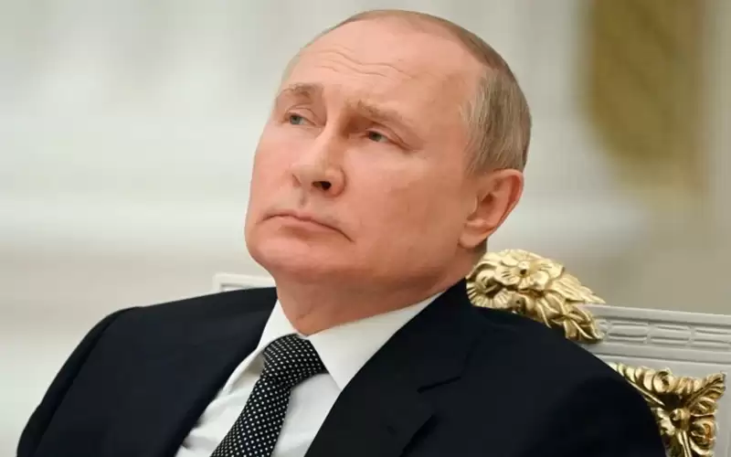 نائب سابق يدعو الرئيس الروسي للإسلام