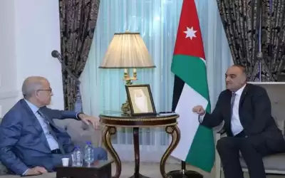 الخصاونة يؤكد لمحافظ مصرف ليبيا أهمية