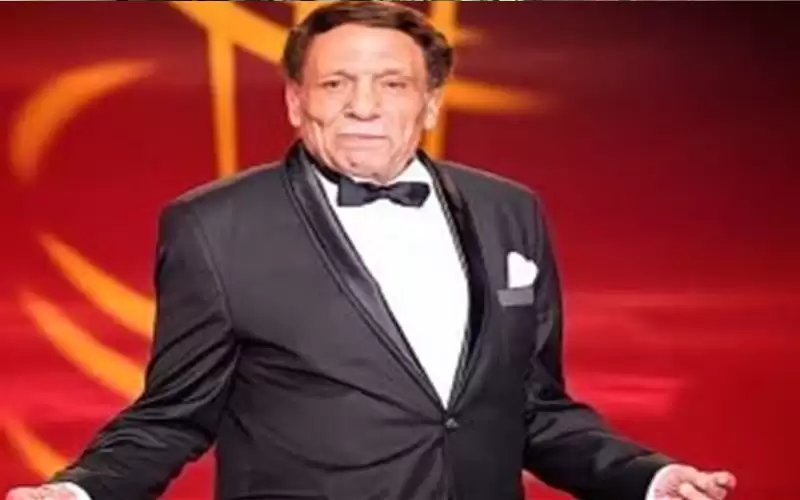 عادل إمام: كويس إنه الواحد بيقرأ