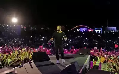 حفل عمرو دياب يرفع حجوزات فنادق