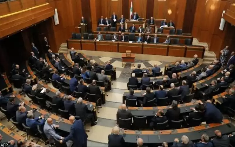 برلمان لبنان يخفق في اختيار رئيس