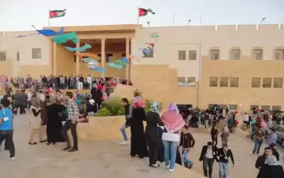 أردنية العقبة توضح إجراءات استكمال القبول