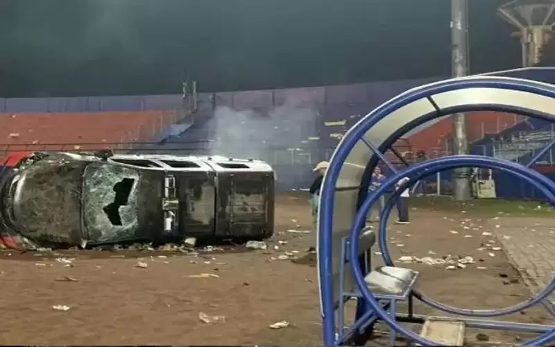 إندونيسيا.. 127 قتيلا بأعمال شغب عقب