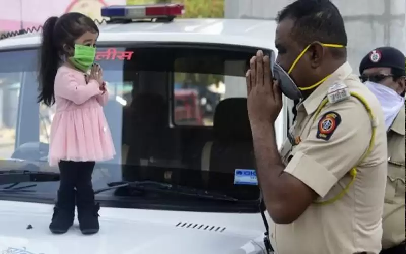 لسبب غريب .. حظر كلمة مرحبا