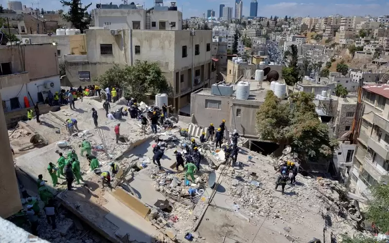 شاهدة بقضية عمارة اللويبدة: تشققات في