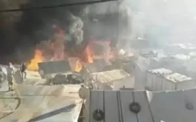 حريق يلتهم 65 خيمة للاجئين السوريين